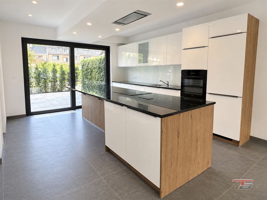 Maison neuve avec 3 chambres, lumineuse et spacieuse