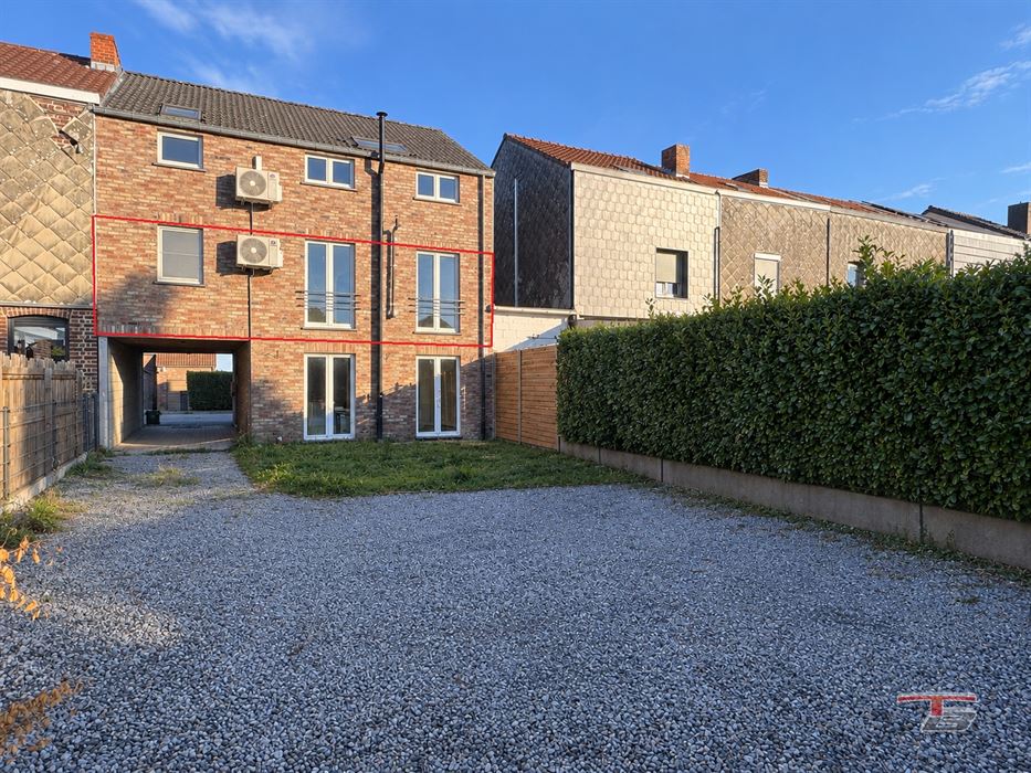 Appartement spacieux et lumineux avec parking privé