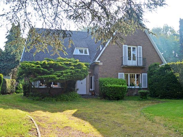 Klassieke villa op mooi perceel