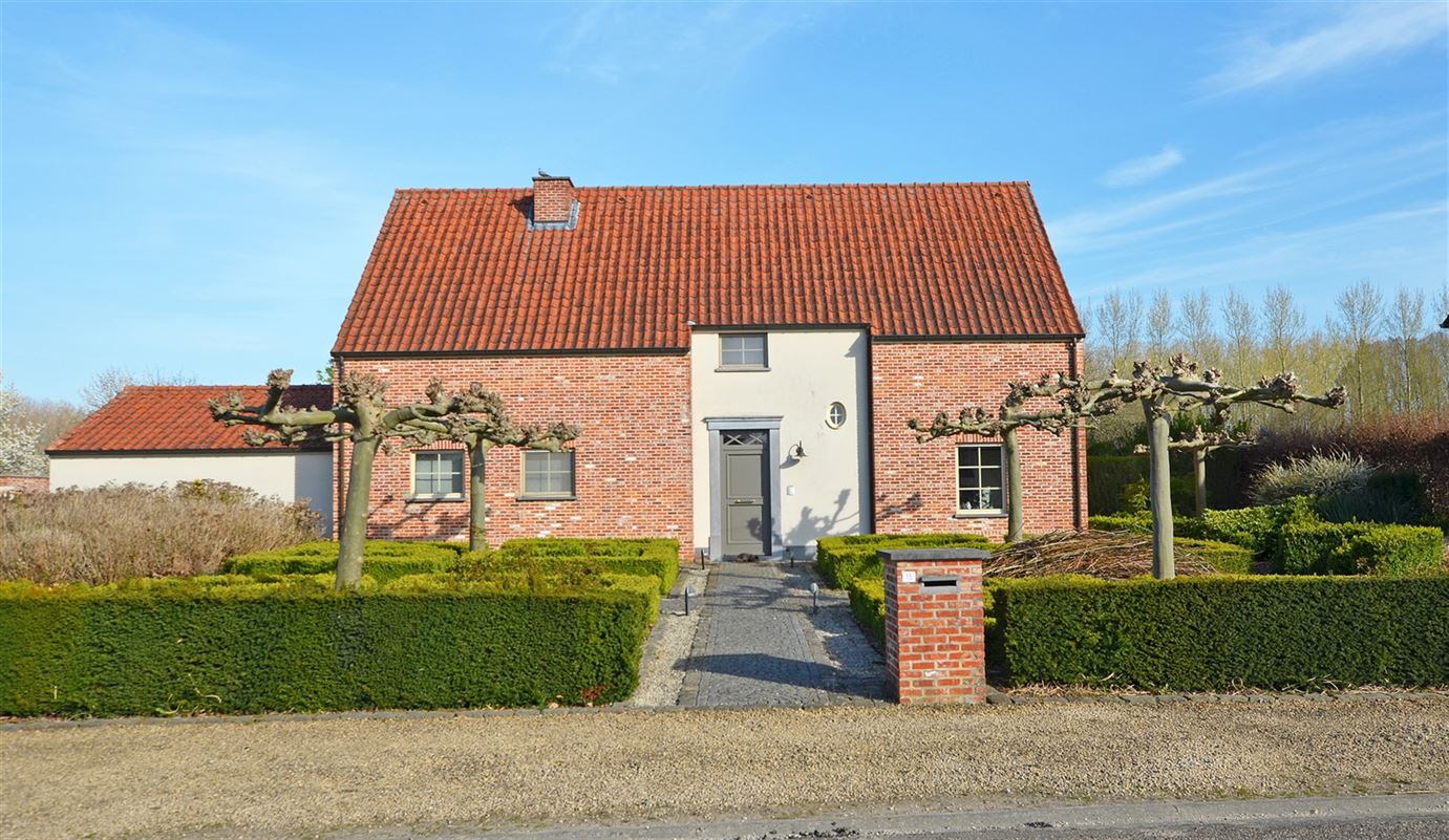 Instapklare kwalitatieve villa in pastorijstijl