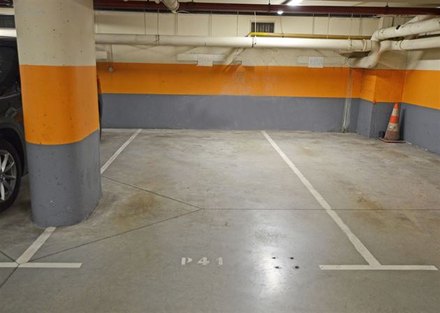 Ondergrondse autostaanplaats in 'residentie Royale'