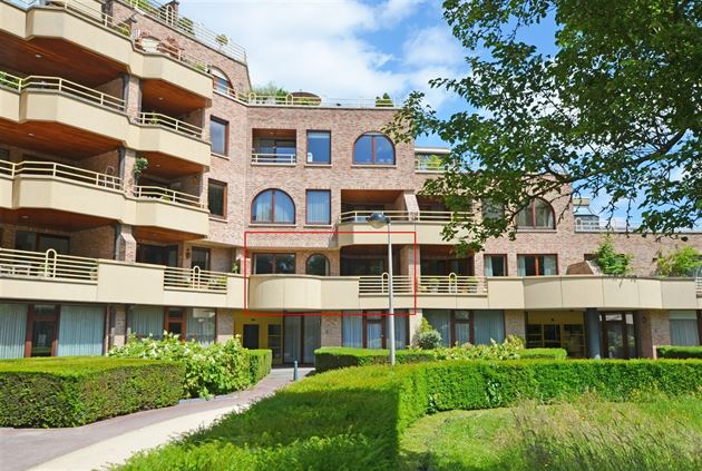 Ruim appartement incl. parking en met prachtig zicht