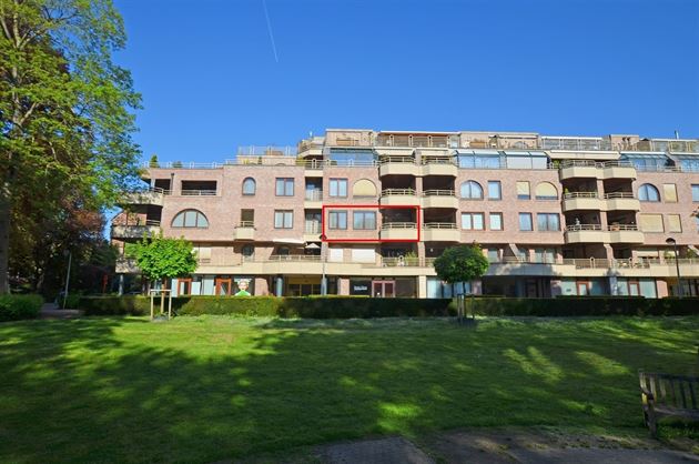 Ruim appartement met drie slaapkamers.