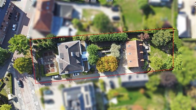 Prachtige te renoveren villa centrum Stevoort