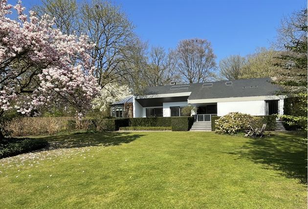 Tijdloze villa op goed bereikbare locatie