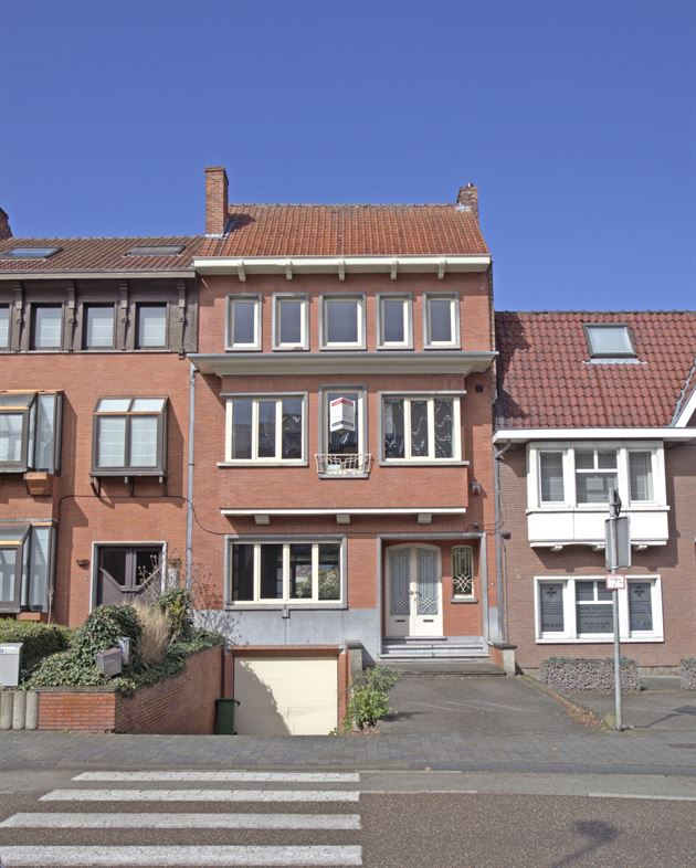 Op te frissen stadswoning op wandelafstand van de stad