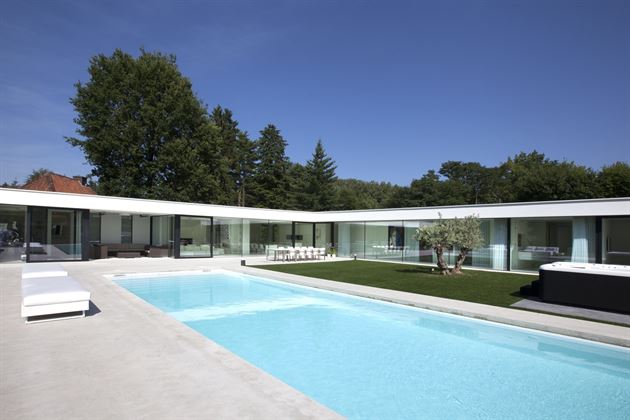 Exclusieve laagbouwvilla in residentiële buurt