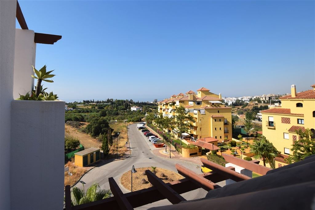 Urbanización Las Lomas de Las Joyas 12, 29680 Estepona