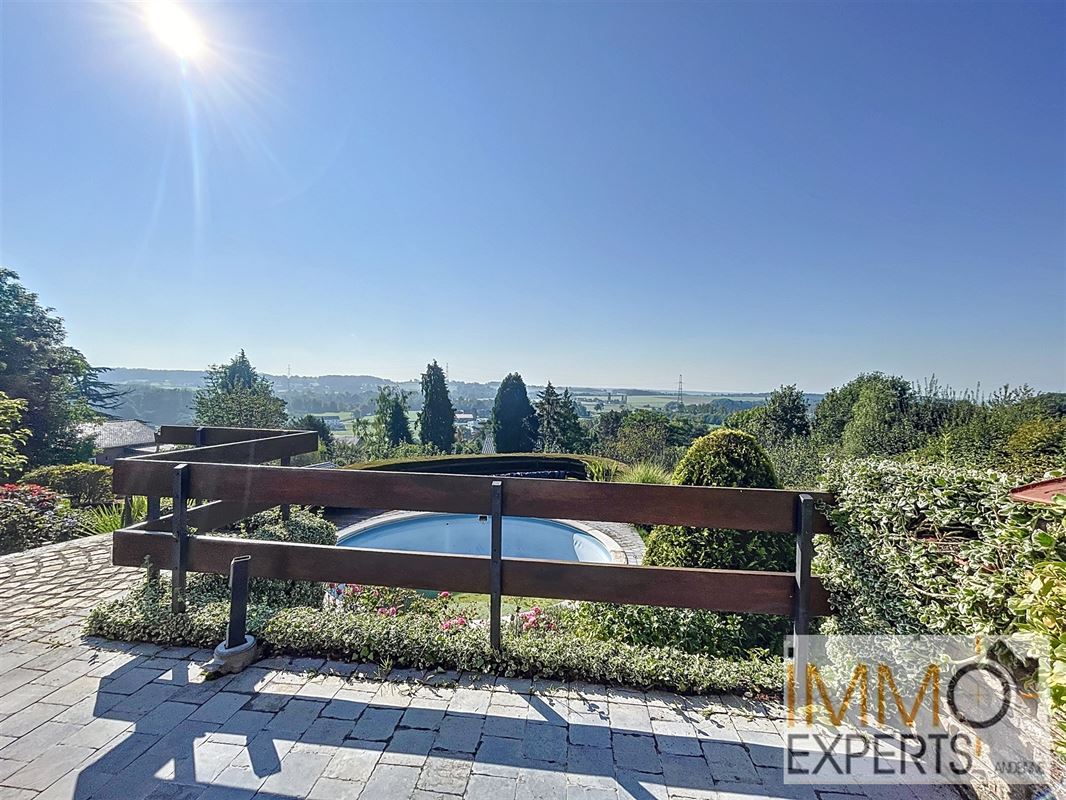 !!Option!!Splendide maison 4 façades à Stud