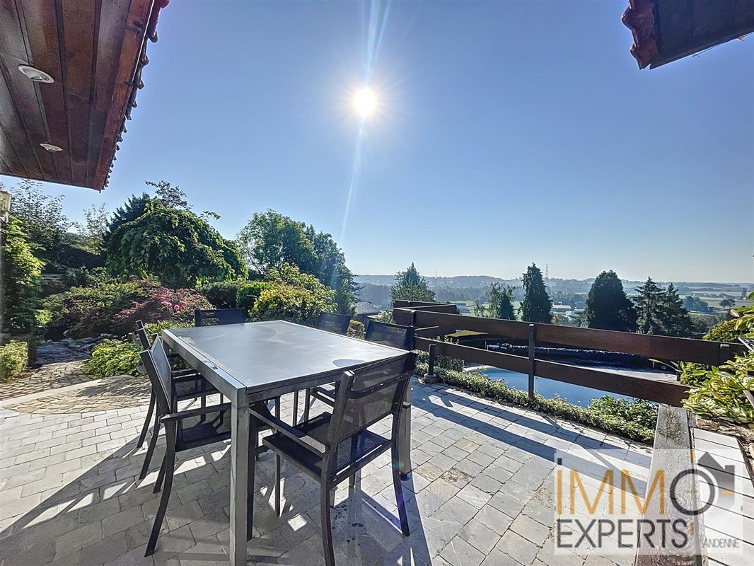 !!Option!!Splendide maison 4 façades à Stud