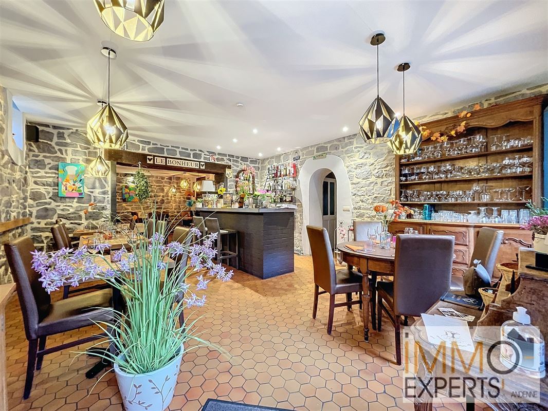 !!!Option!!!Maison avec commerce en rez de chaussée