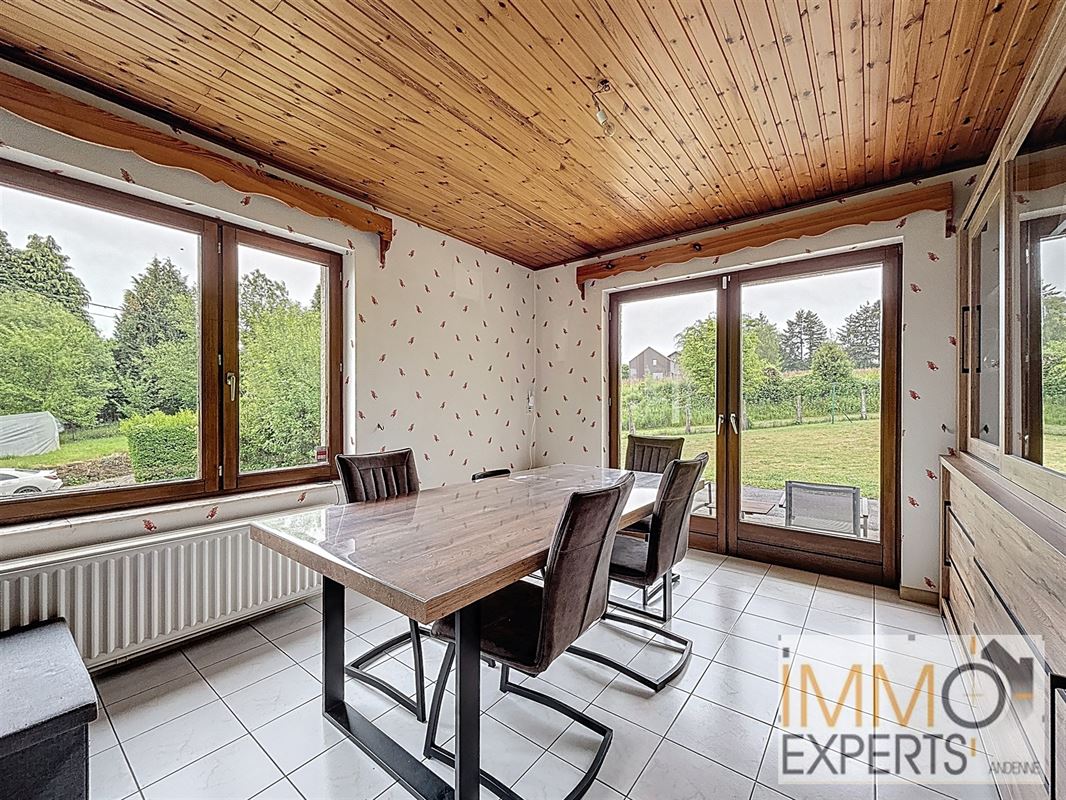 Villa 5 chambres à deux pas de la frontière française