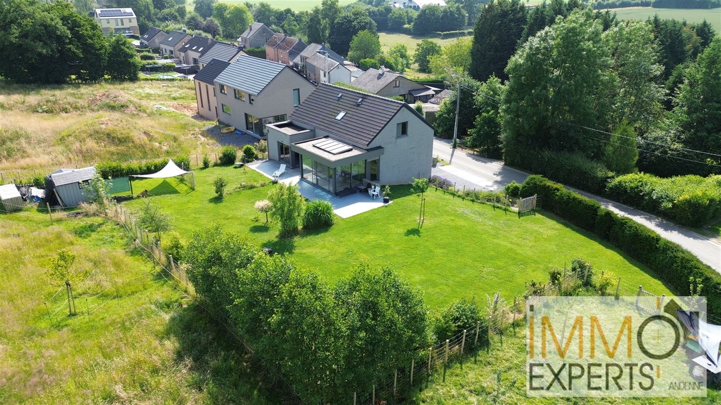 !! OPTION !! Magnifique villa dans le village prisé de Goesnes