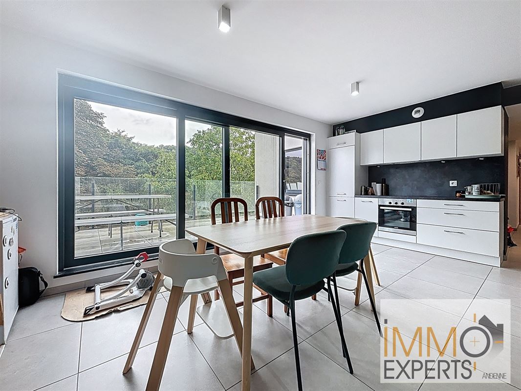 Appartement 3 chambres avec terrasse!!! SOUS OPTION!!!