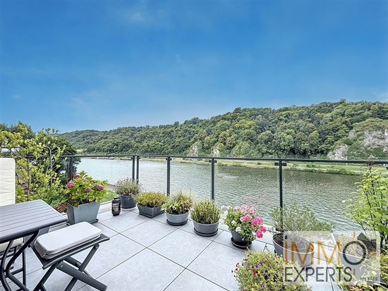 !!!Option!!!Superbe penthouse 3 chambres en bord de Meuse