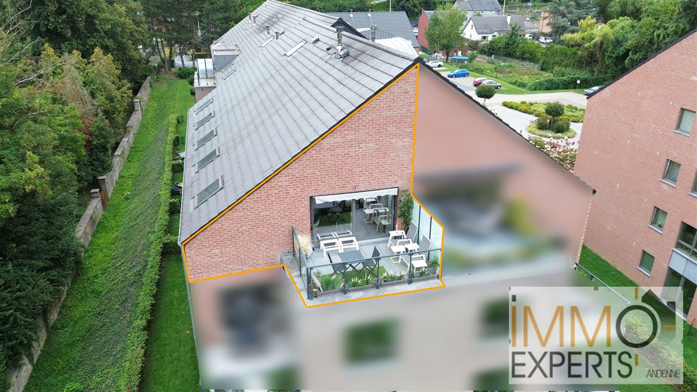 !!!Option!!!Superbe penthouse 3 chambres en bord de Meuse