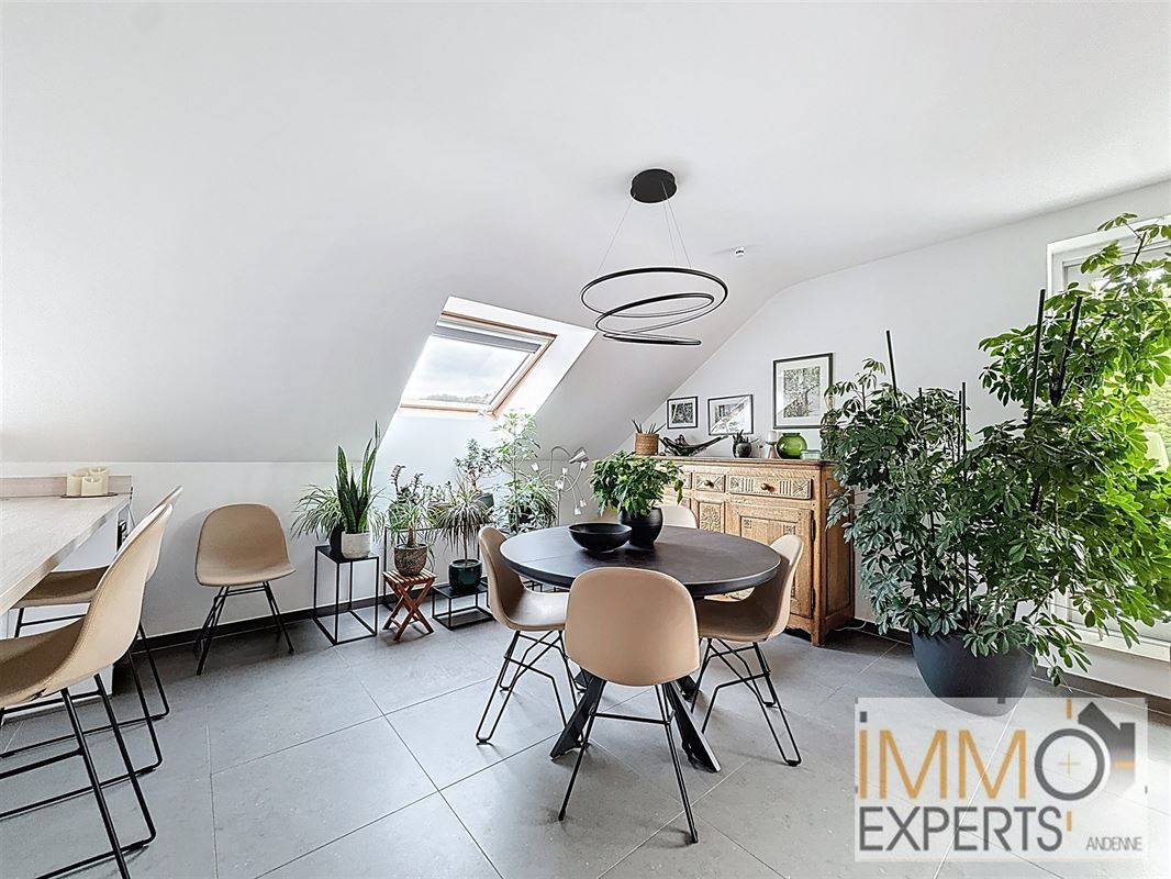 !!!Option!!!Superbe penthouse 3 chambres en bord de Meuse