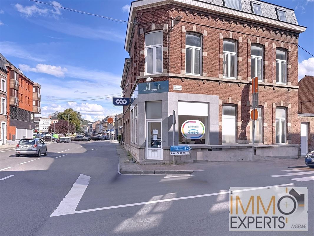 surface commerciale avec belle visibilité