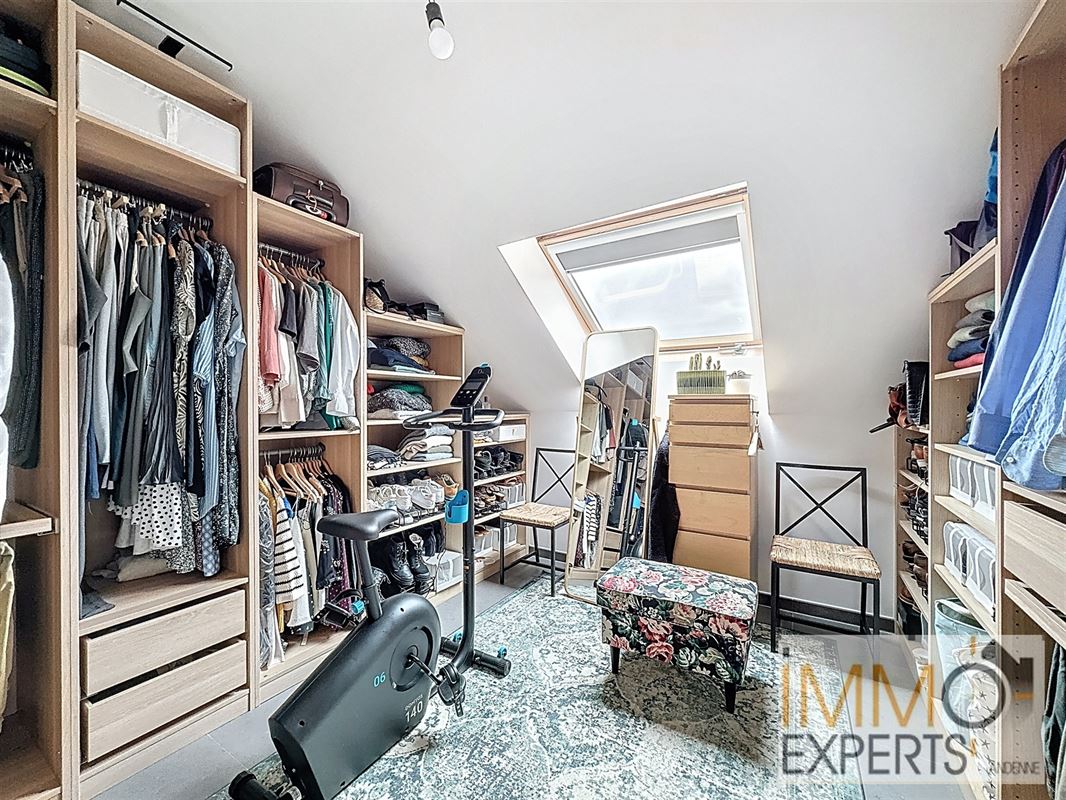 !!!Option!!!Superbe penthouse 3 chambres en bord de Meuse
