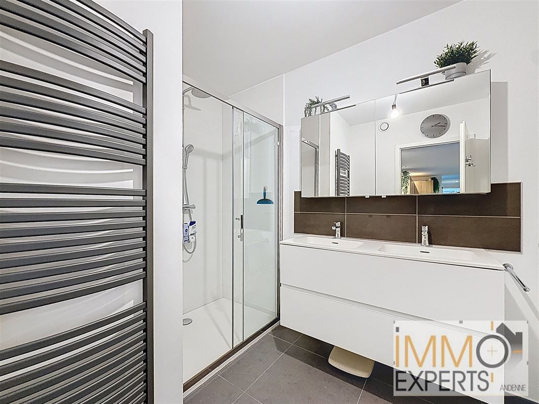 !!!Option!!!Superbe penthouse 3 chambres en bord de Meuse