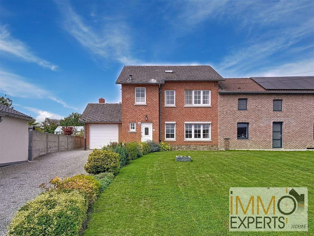 !!!Option!!Jolie maison dans le village prisé de Vezin