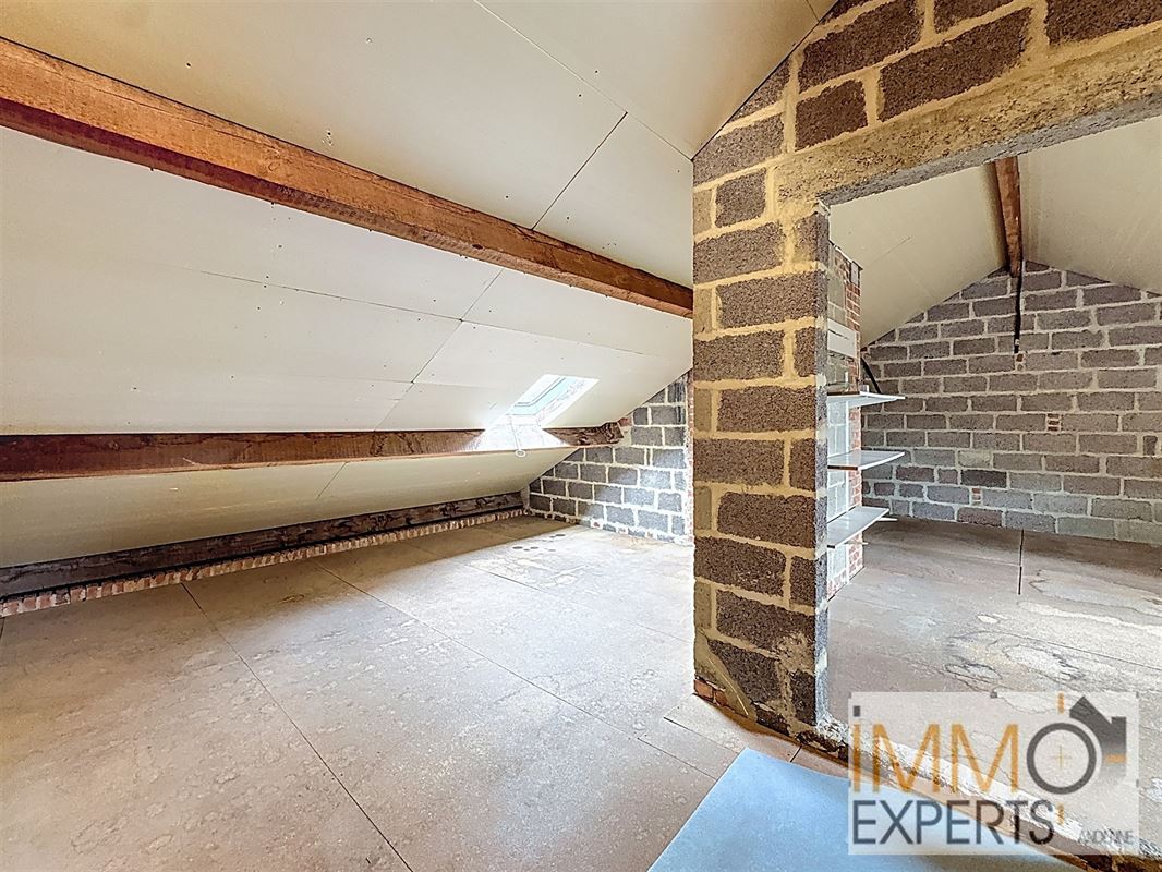 !!!Option!!Jolie maison dans le village prisé de Vezin