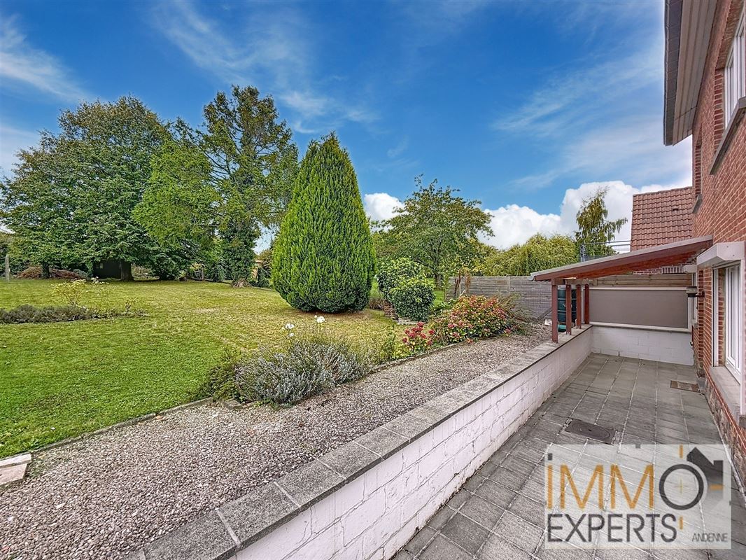 !!!Option!!Jolie maison dans le village prisé de Vezin