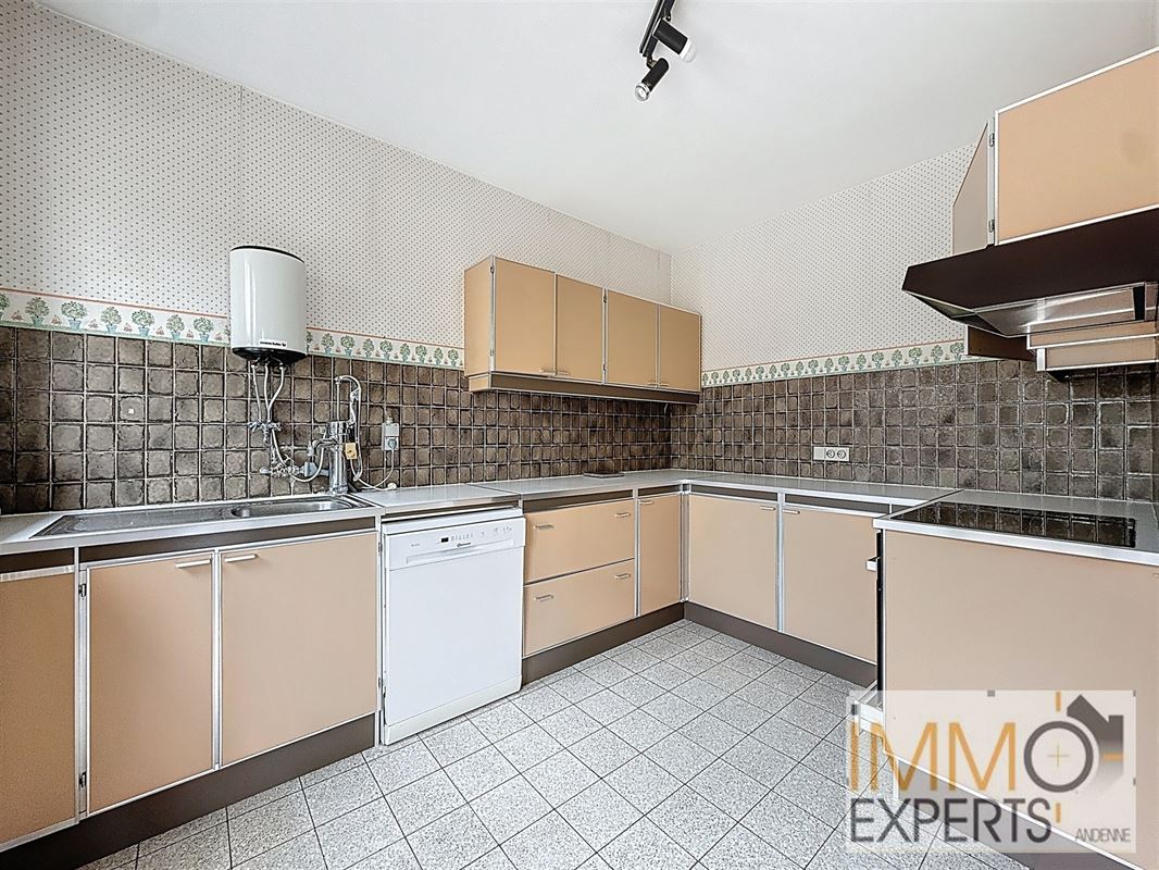 !!!Option!!Jolie maison dans le village prisé de Vezin