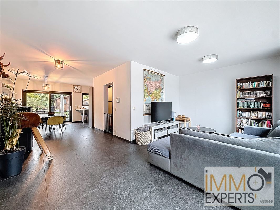 !!!OPTION!!!Spacieuse maison dans un quartier calme