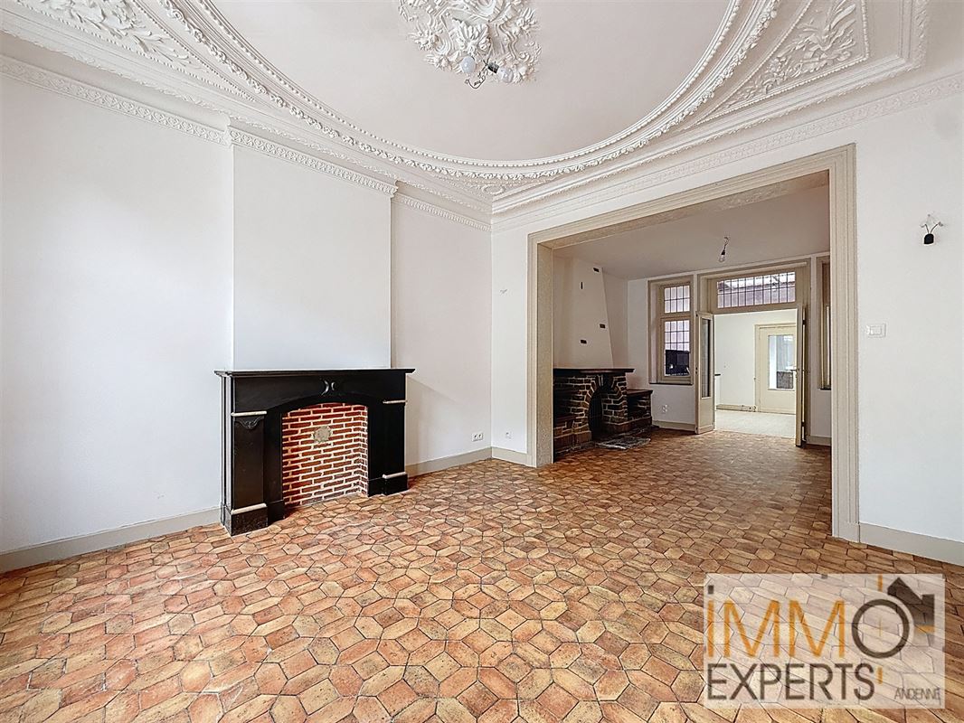 !!Option!!Maison rénovée dans le centre ville d'Andenne