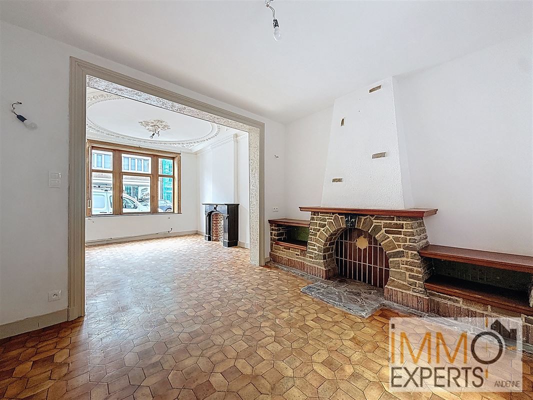 !!Option!!Maison rénovée dans le centre ville d'Andenne