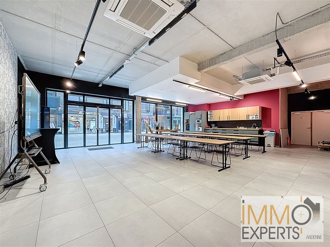 Spacieuse surface commerciale dans l'hypercentre d'Andenne