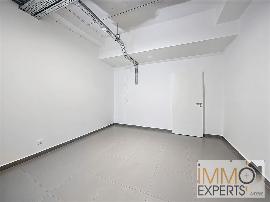 Spacieuse surface commerciale dans l'hypercentre d'Andenne