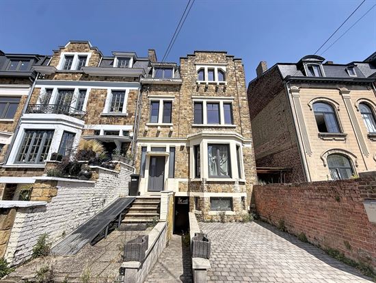 Maison de maître dans le centre-ville d'Andenne