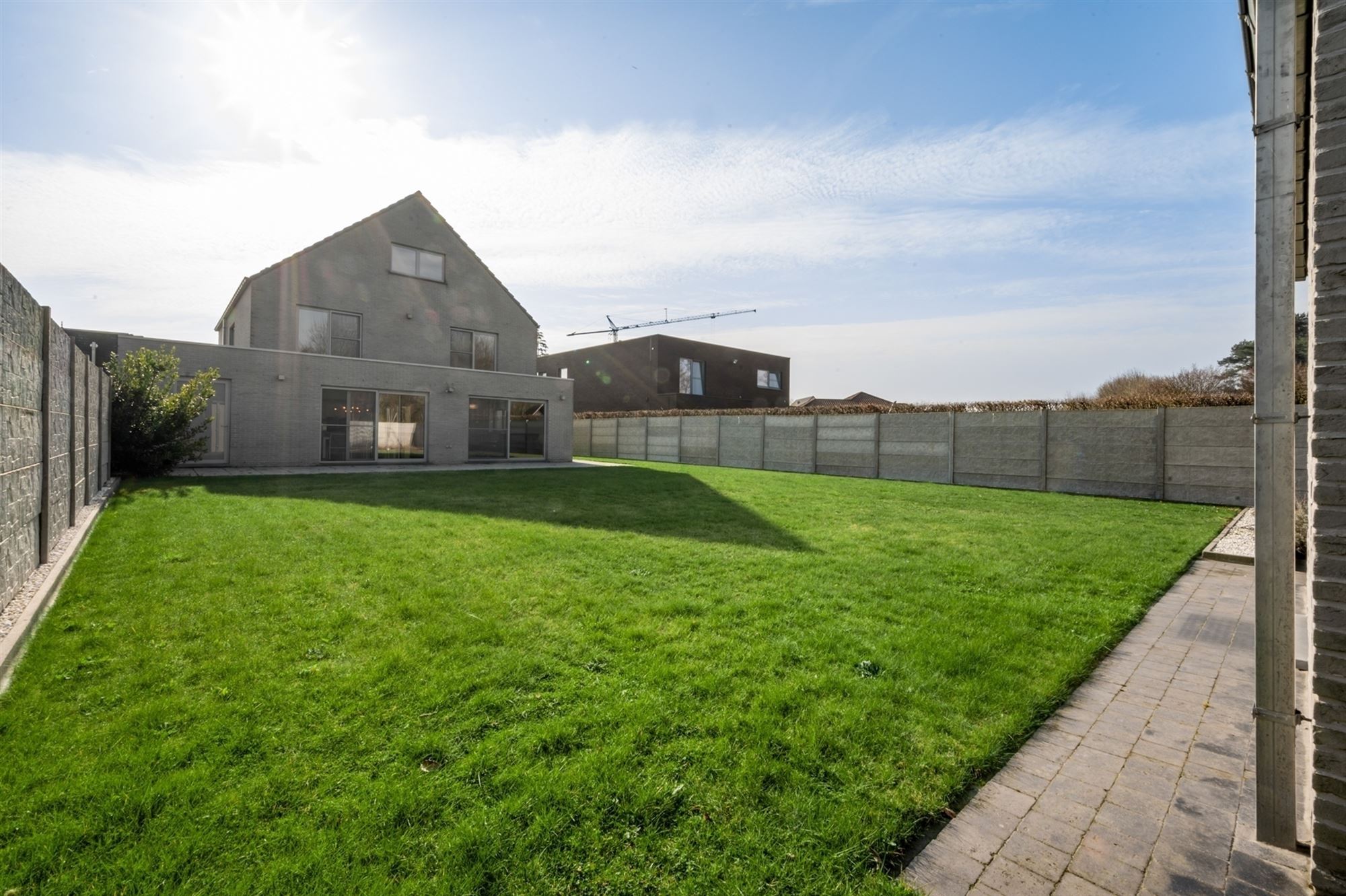 Recente, hoogwaardig afgewerkte villa te Putte