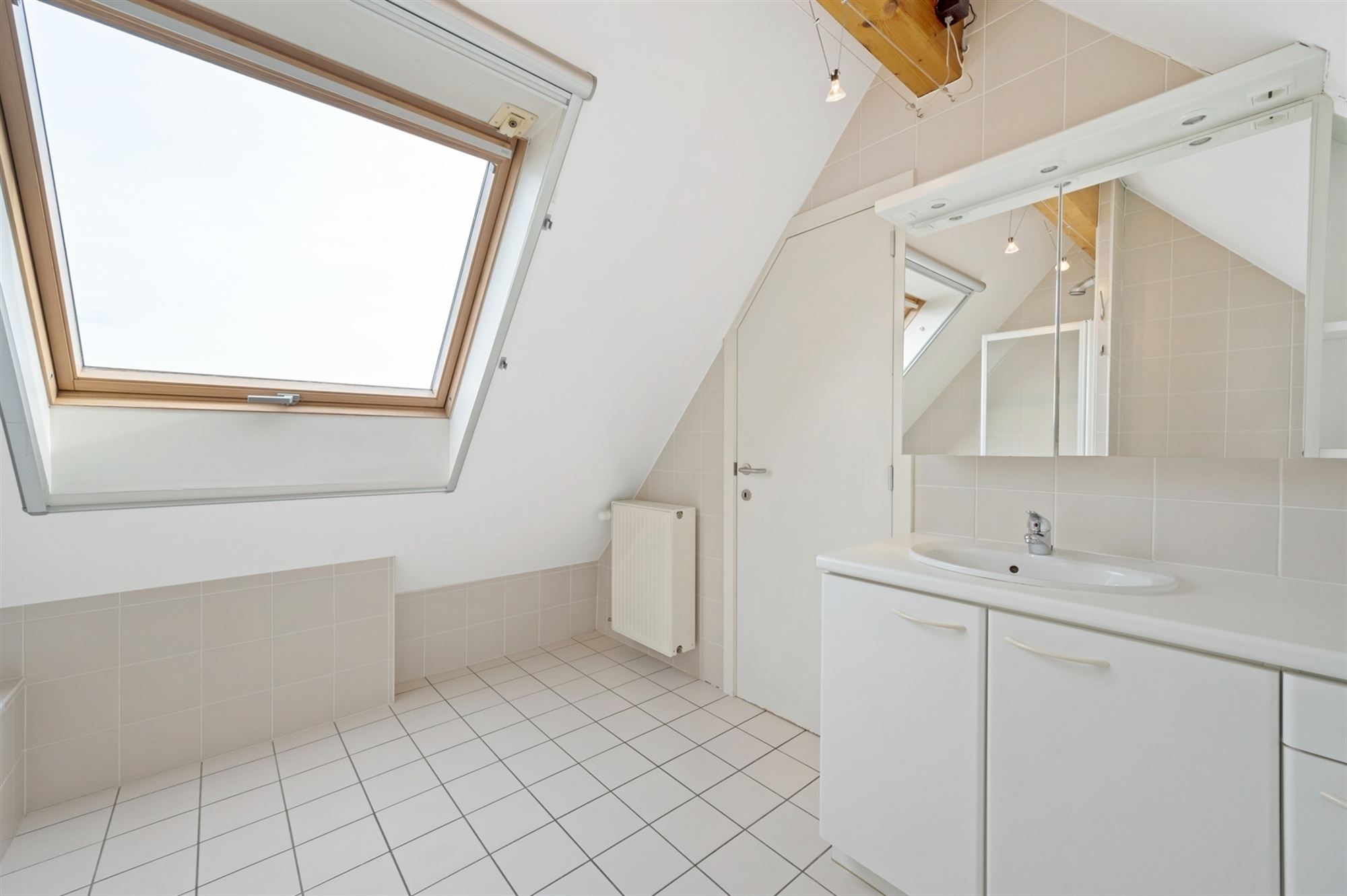 Duplex appartement met 2 slpks en ruim terras te Putte 