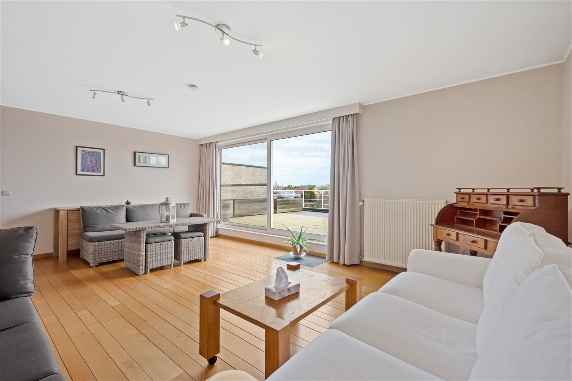 Duplex appartement met 2 slpks en ruim terras te Putte 