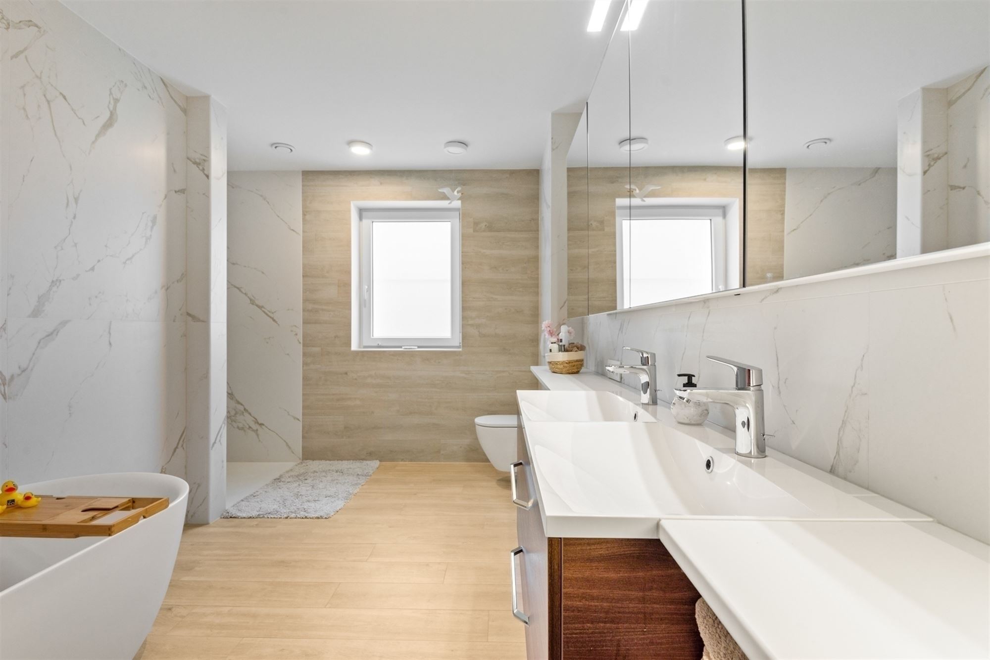 Exclusieve designvilla op een unieke locatie aan de Witte Burg en het duinengebied te Oostduinkerke