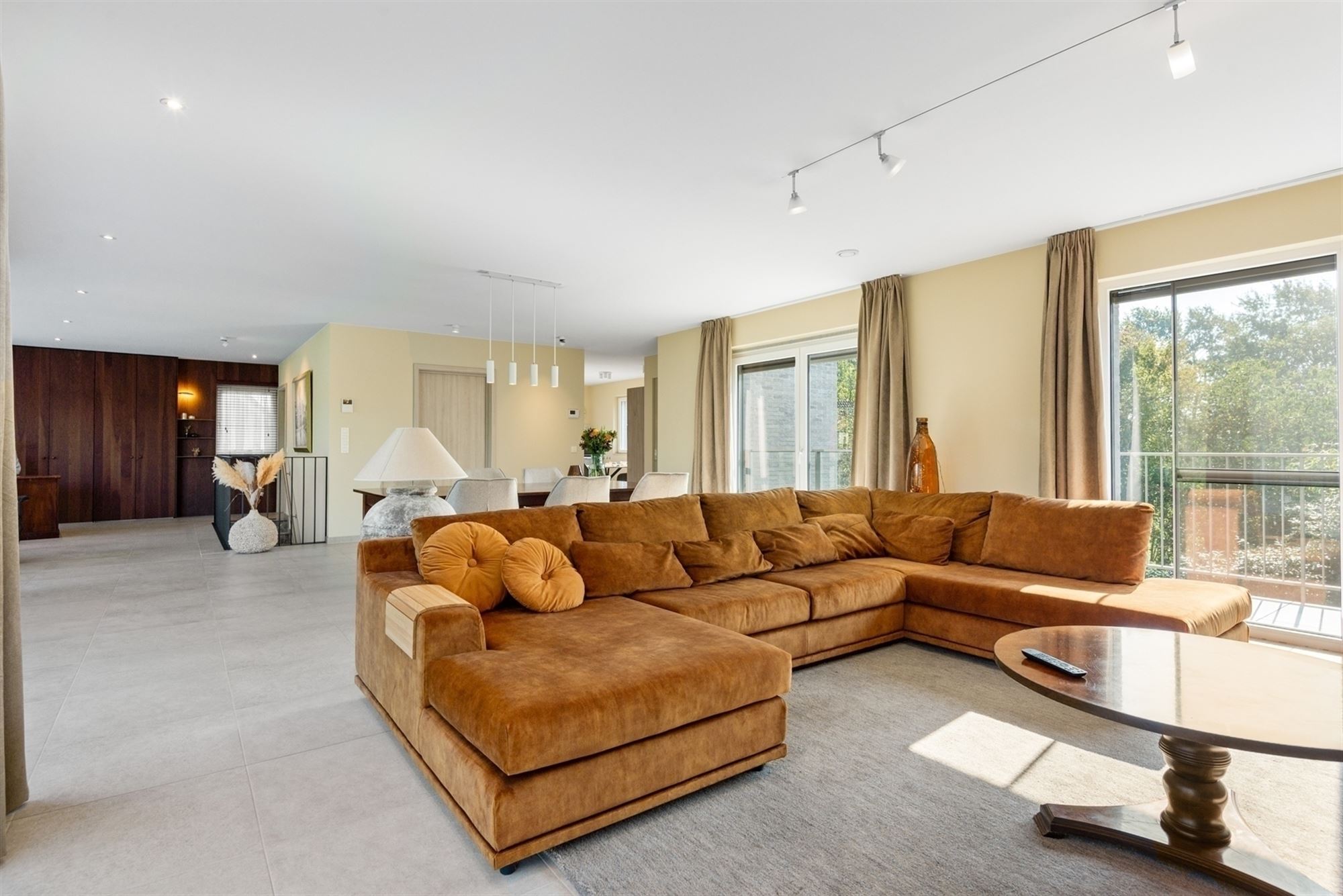 Exclusieve designvilla op een unieke locatie aan de Witte Burg en het duinengebied te Oostduinkerke