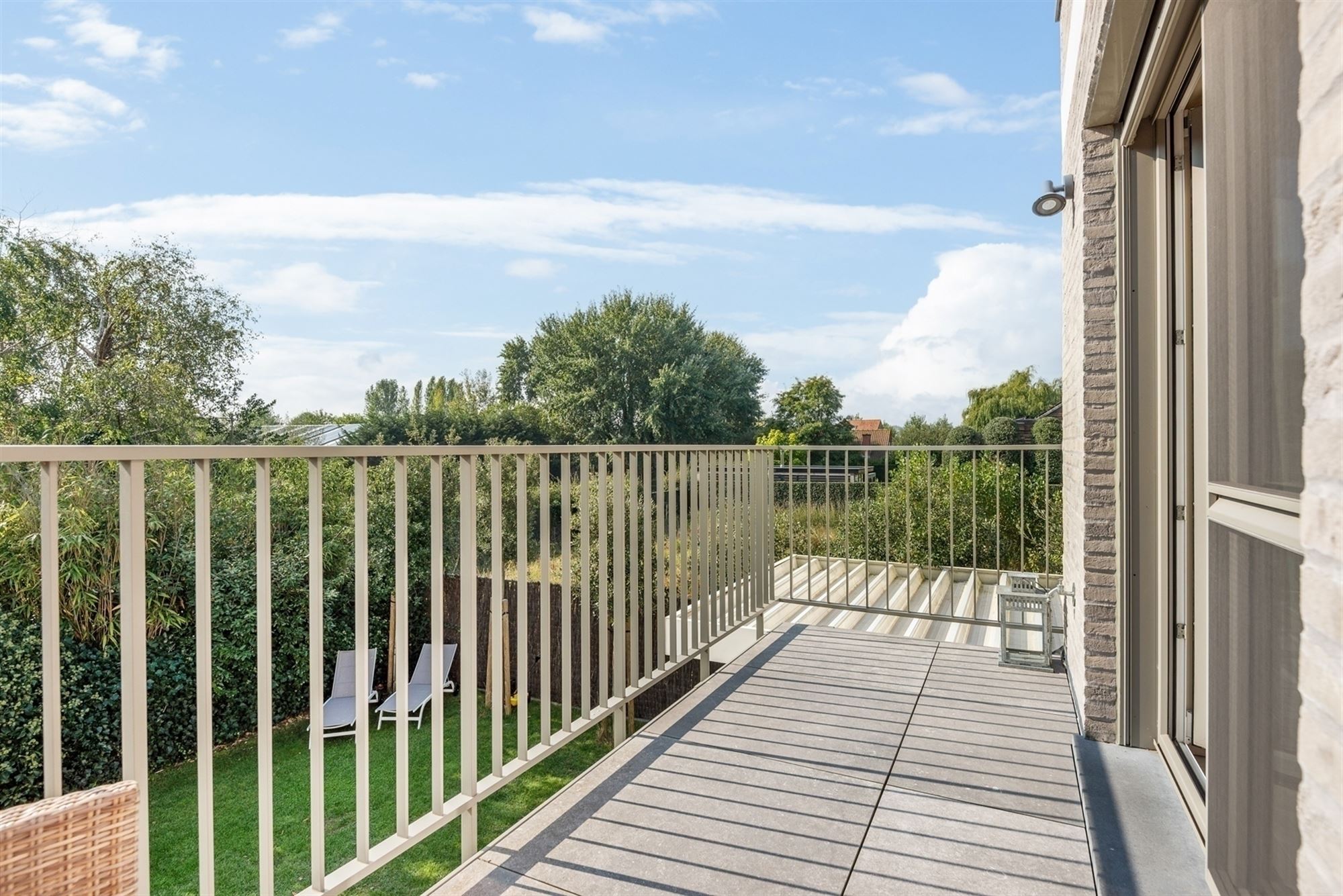 Exclusieve designvilla op een unieke locatie aan de Witte Burg en het duinengebied te Oostduinkerke
