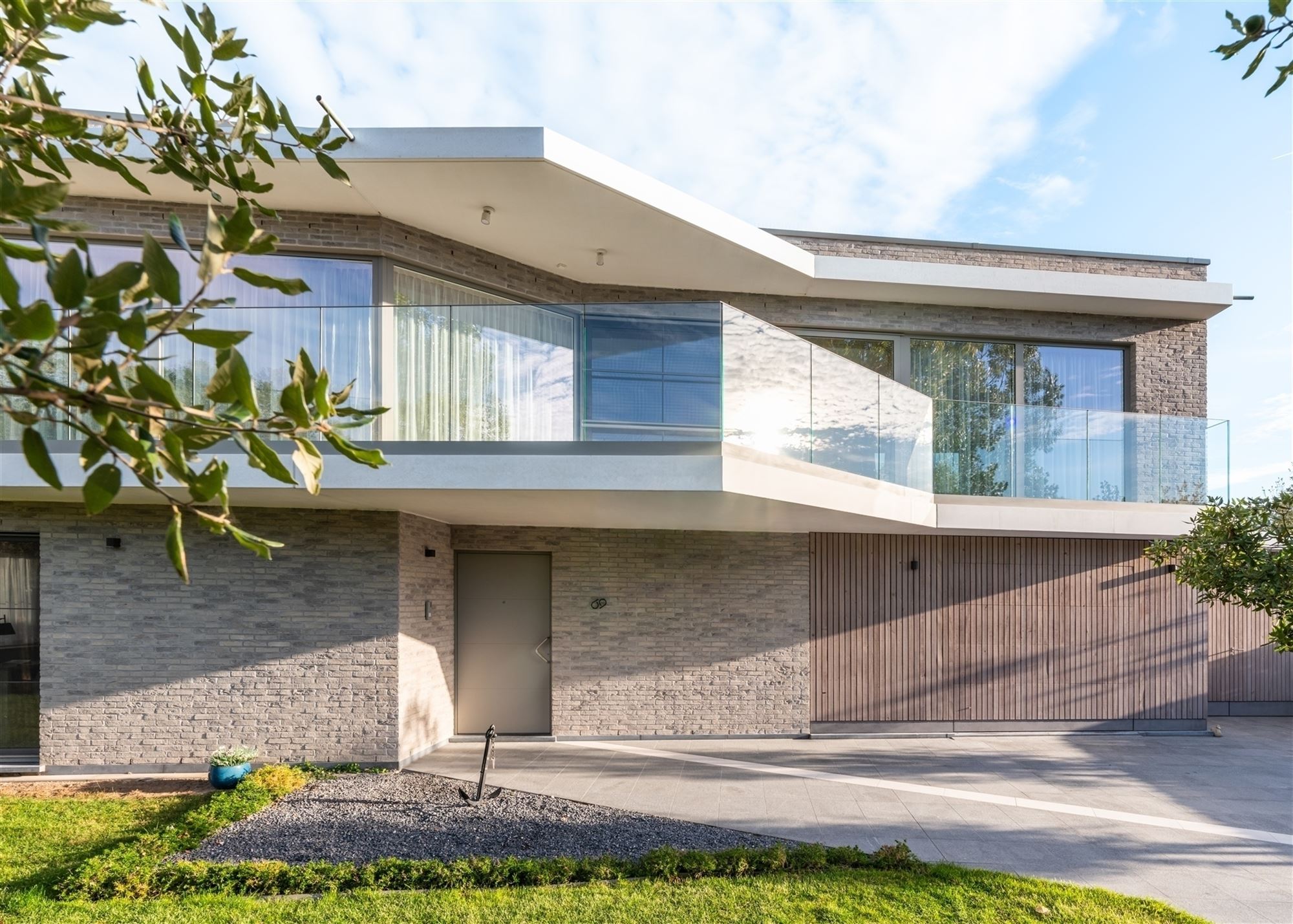 Exclusieve designvilla op een unieke locatie aan de Witte Burg en het duinengebied te Oostduinkerke