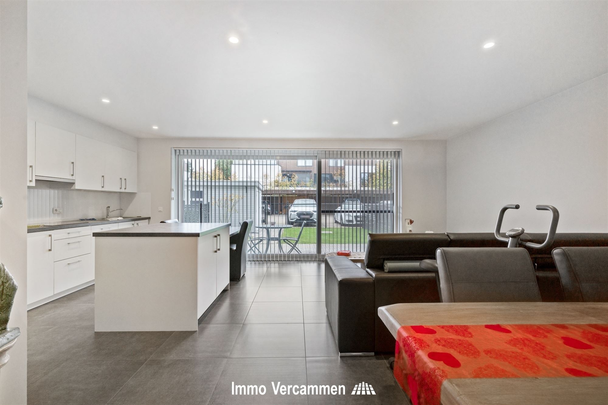 Recent gelijkvloersappartement te Onze-Lieve-Vrouw-Waver