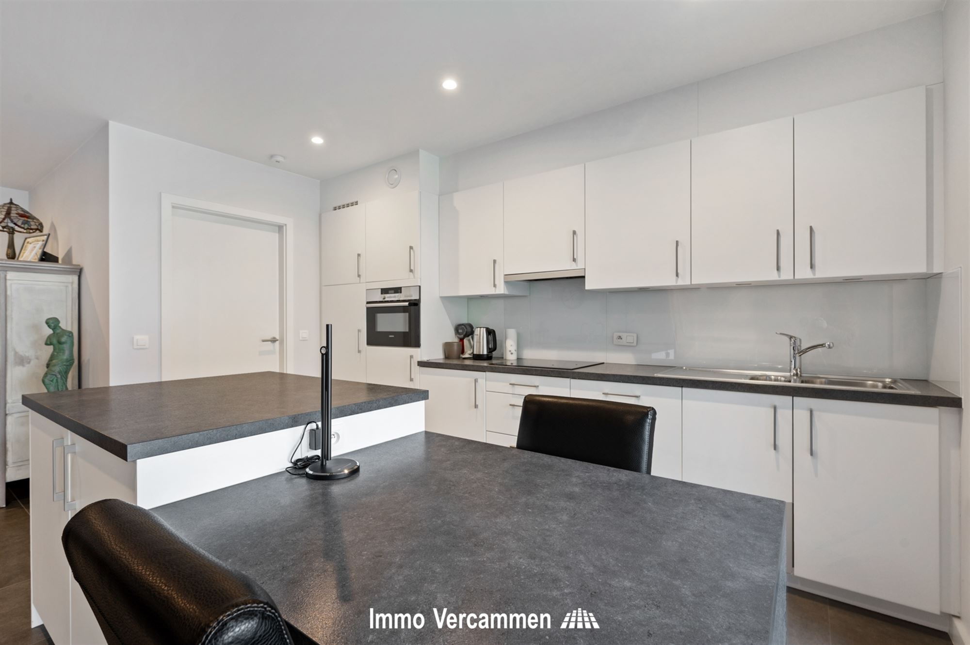 Recent gelijkvloersappartement te Onze-Lieve-Vrouw-Waver