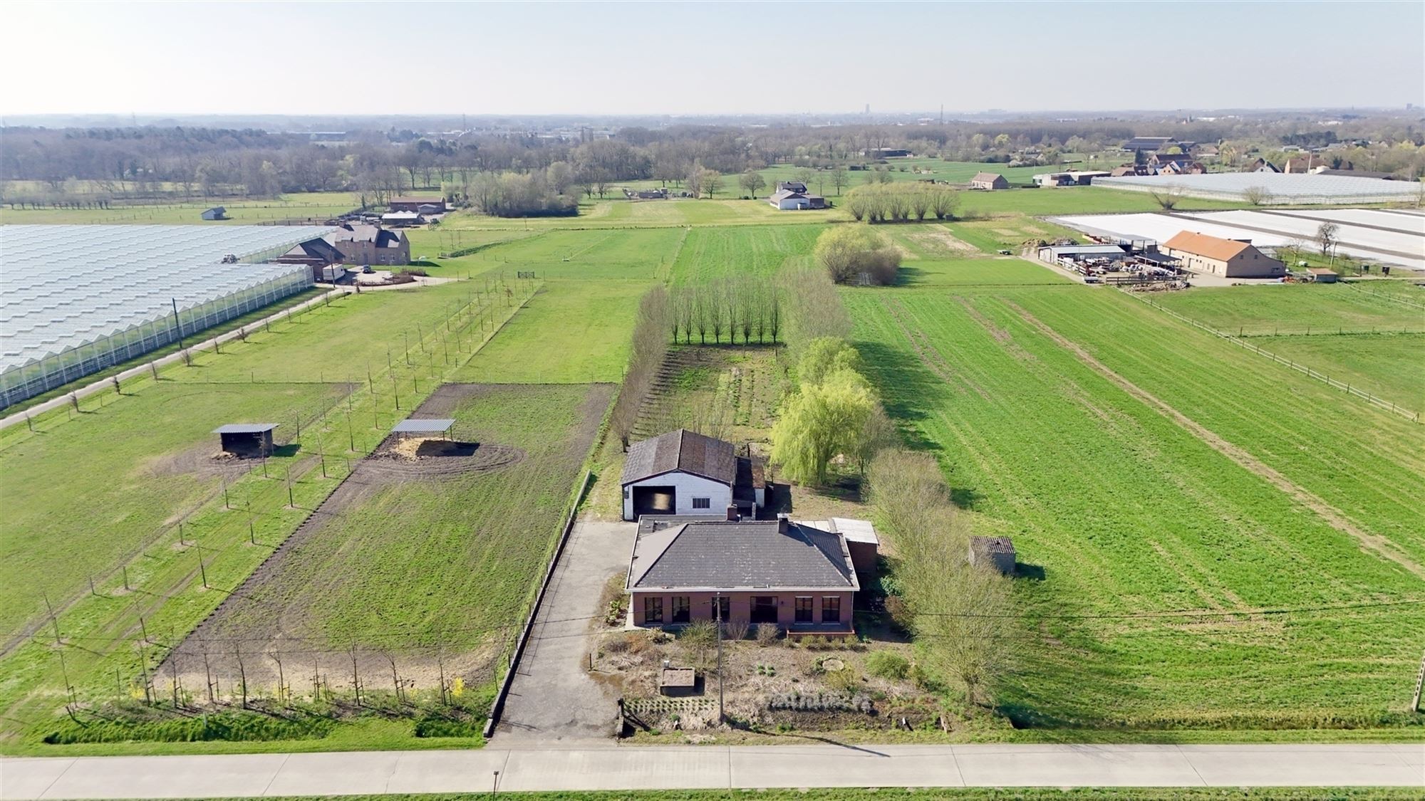 Op te frissen exploitatiewoning te Koningshooikt