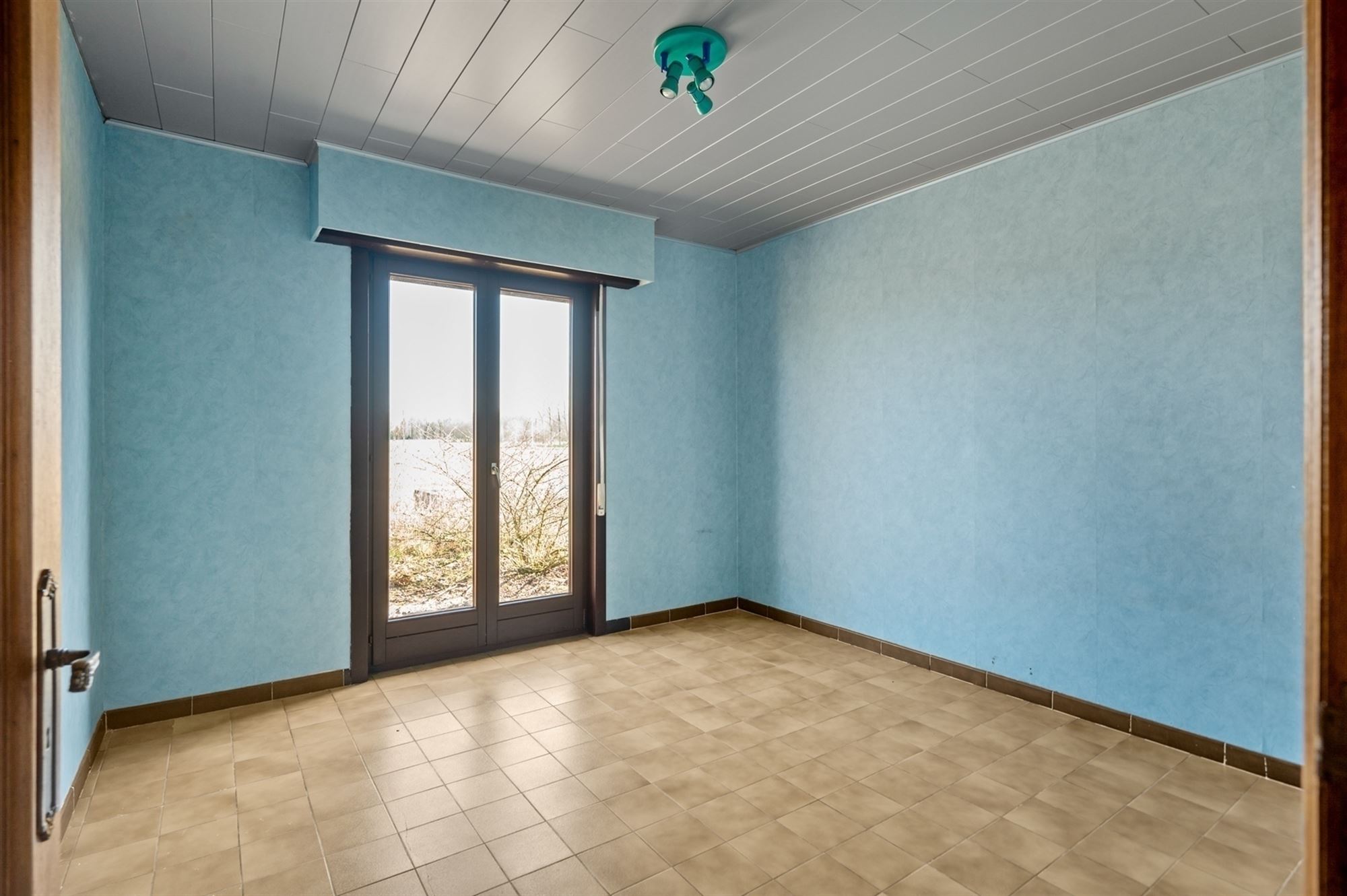 Op te frissen exploitatiewoning te Koningshooikt