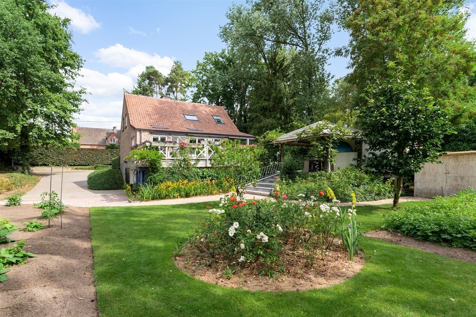 Instapklare woning op een idyllische locatie te Keerbergen.