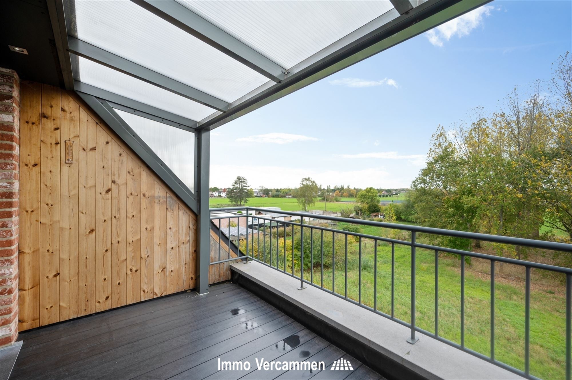 Recent, perfect instapklaar dakappartement te Putte