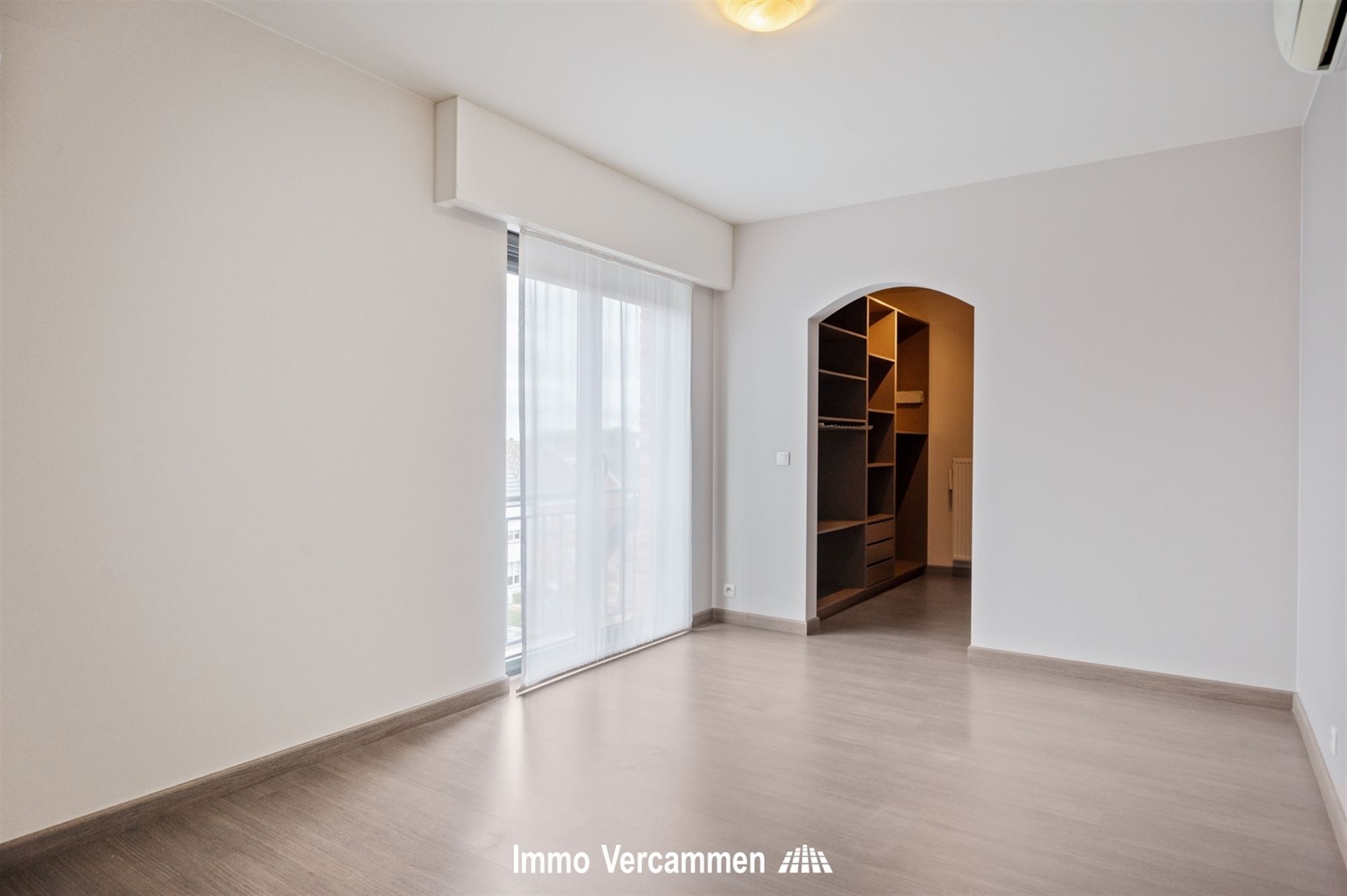 Recent, perfect instapklaar dakappartement te Putte
