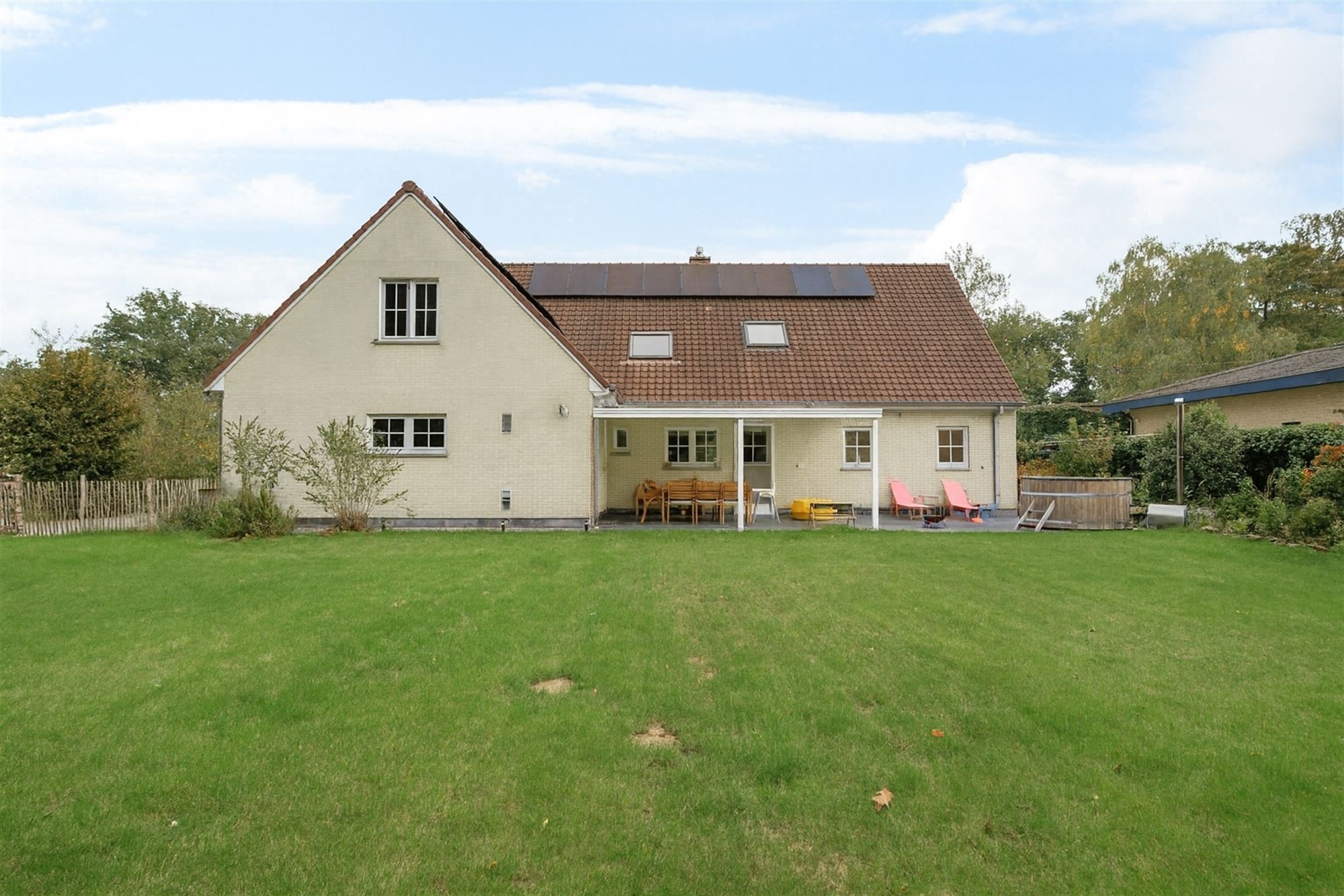 Verrassend ruime, stijlvolle woning te Sint-Katelijne-Waver