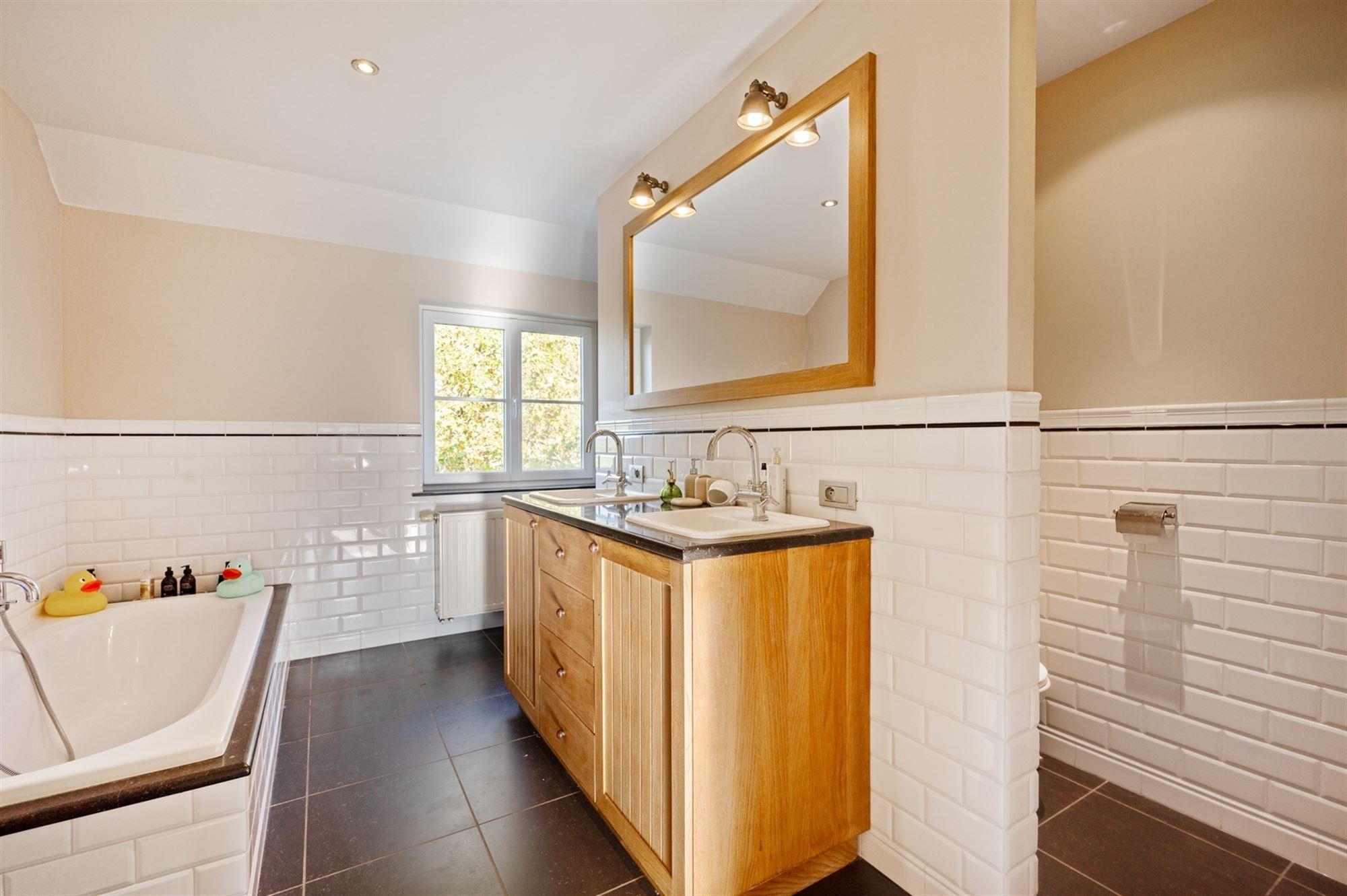 Prachtige, recente 4-slaapkamer villa in Heist-op-den-Berg